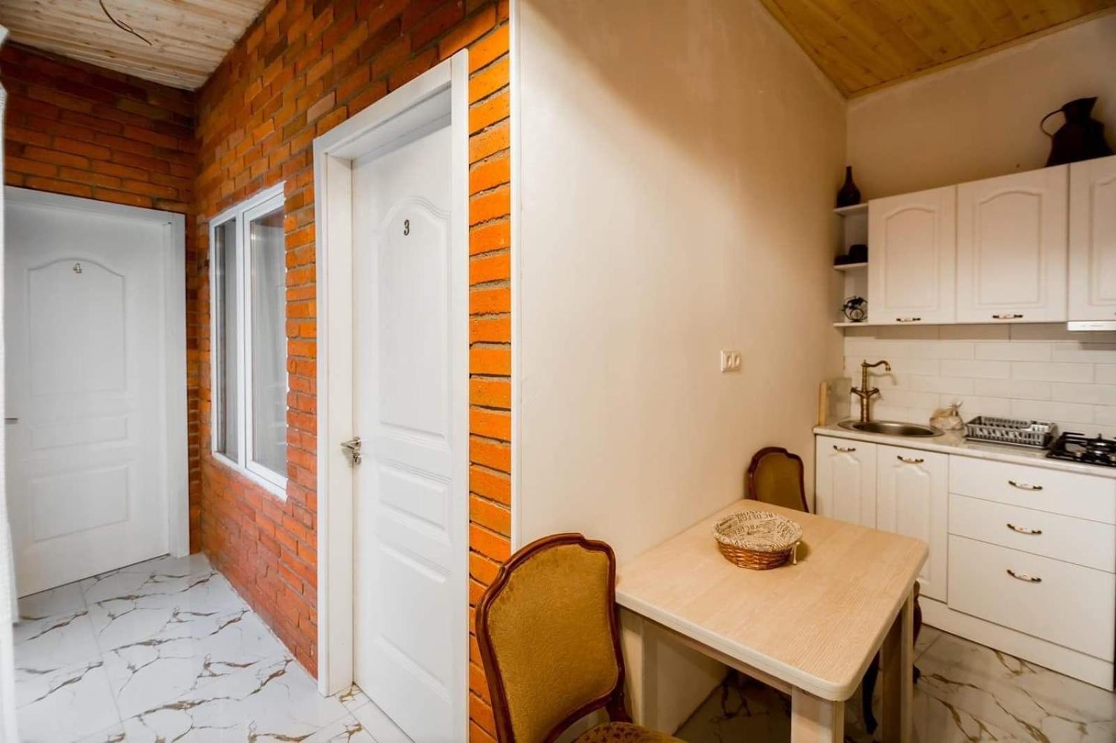 Nina'S Apartaments Тбилиси Экстерьер фото